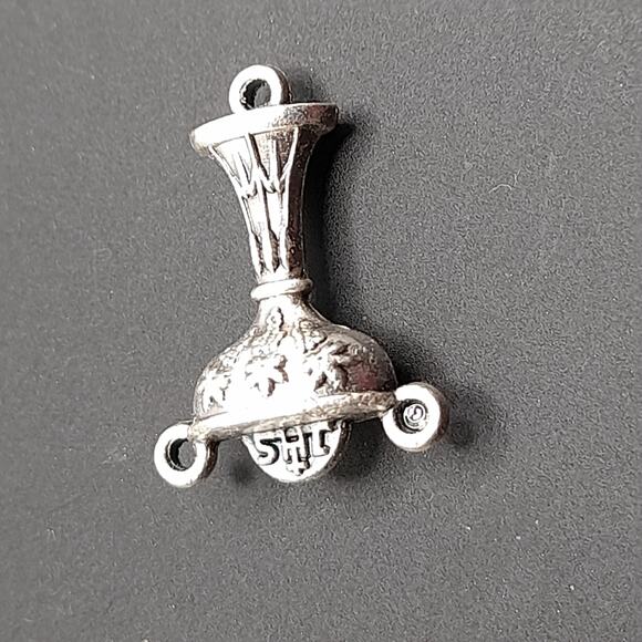 Communion Chalice Rosary Center Pieces, Set of 2, Holy Communion Chalice - Picture 6 of 6